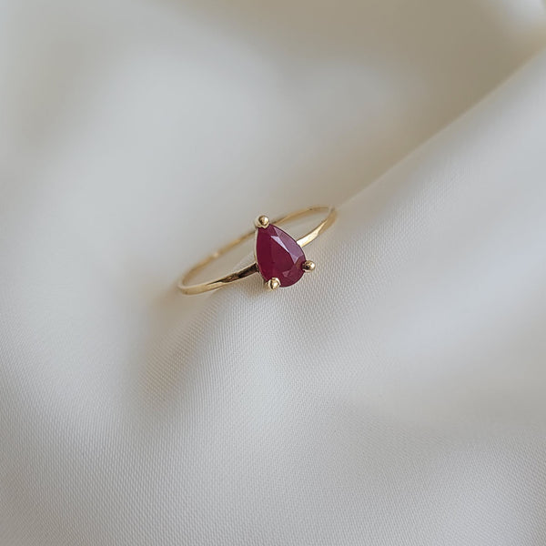 ANEL PIETRA GOTA RUBI OURO 18K
