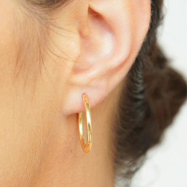 BRINCO ARGOLA CHIARA OURO 18K
