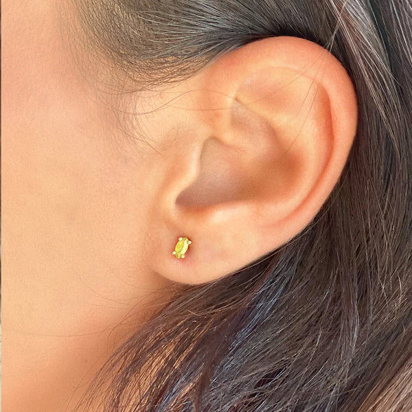 BRINCO NAVETE PERIDOTO VERDE OURO 18K
