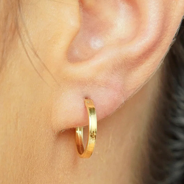 BRINCO ARGOLA GENEBRA OURO 18K
